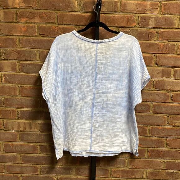 Blue Tie Dye V-Neck Short Sleeve Gauze Top One Size - Picture 3 of 4